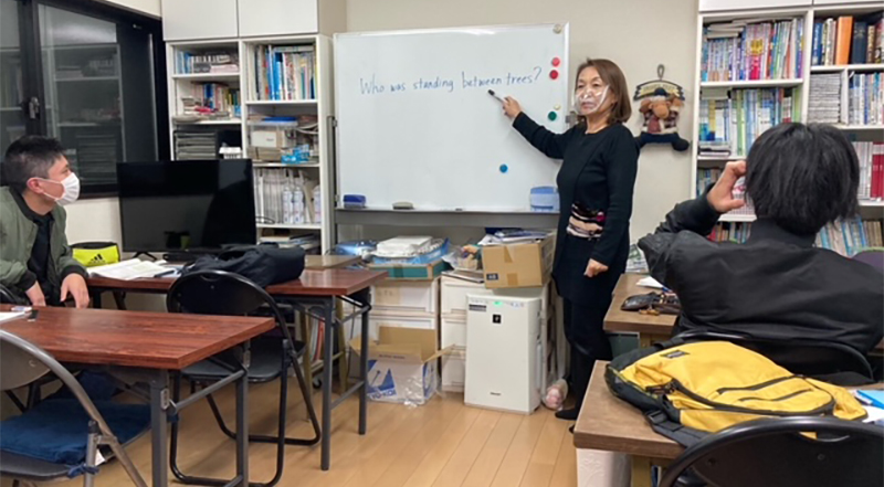 読む、書く、聞く、話す、という総合的な力をつけ、英会話、受験英語を両立させる授業を致します